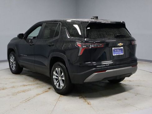 Used 2025 Chevrolet Equinox LT AWD/4WD image 9