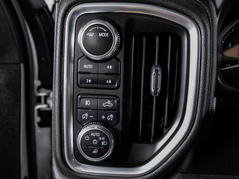 Used 2022 GMC Sierra 3500 Denali AWD/4WD image 26