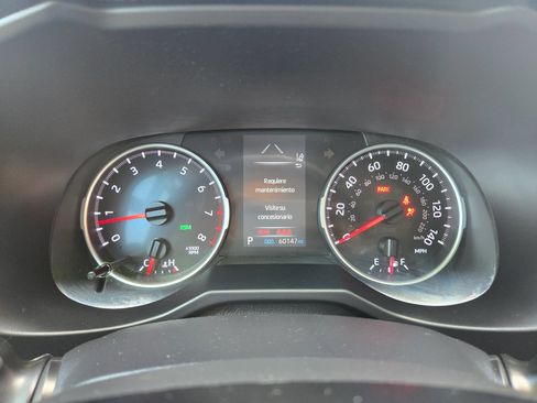 Used 2021 Toyota RAV4 XLE FWD image 16