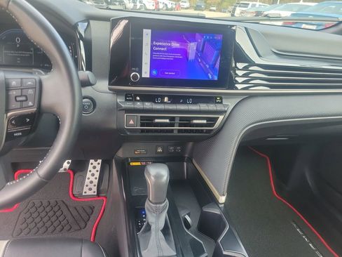 Certified 2025 Toyota Camry SE image 19