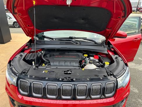 Used 2022 Jeep Compass Limited image 27