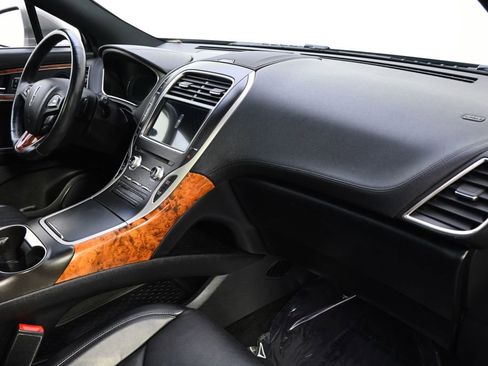 Used 2016 Lincoln MKX Reserve w/ Driver Assistance Package AWD/4WD image 15