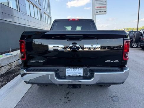 Used 2026 RAM 2500 Big Horn AWD/4WD image 4