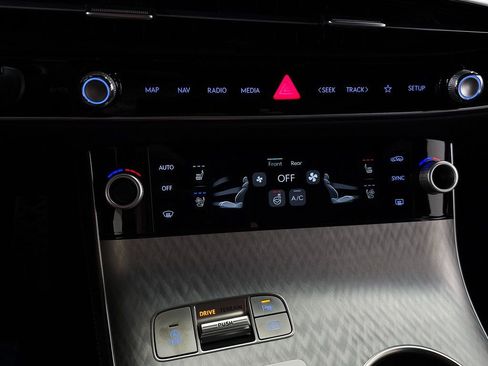 New 2026 Genesis GV70 2.5T Sport Prestige AWD/4WD image 27