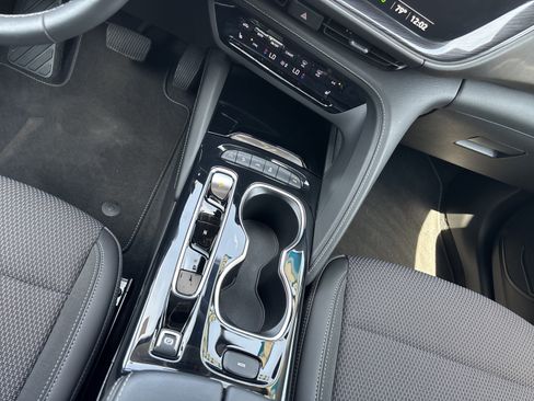 Used 2023 Buick Envision Preferred AWD/4WD image 22