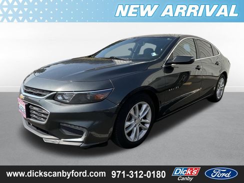 Used 2016 Chevrolet Malibu LT w/ Leather Package image 2