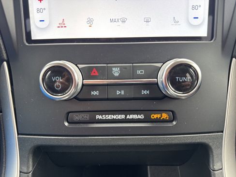 Certified 2024 Ford Edge SEL image 15