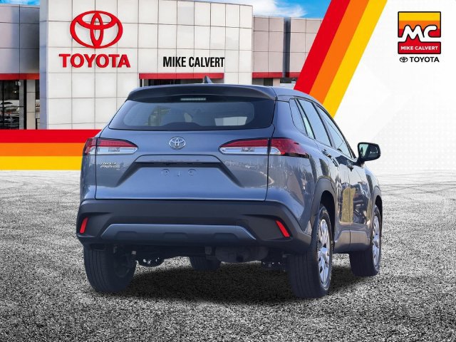 Used 2025 Toyota Corolla Cross L FWD image 9