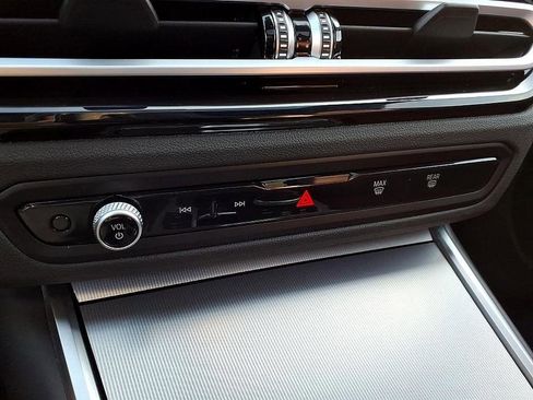 Used 2023 BMW 230i xDrive Coupe w/ Convenience Package image 30