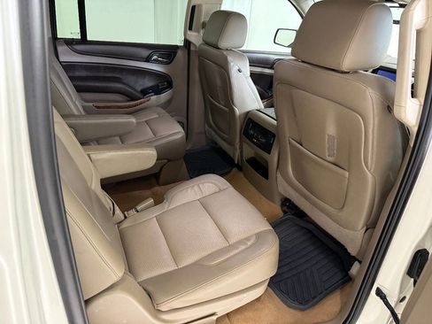 Used 2015 Chevrolet Suburban LTZ image 30