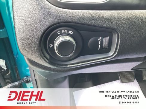 Used 2020 Jeep Renegade Sport w/ Sport Appearance Group AWD/4WD image 28