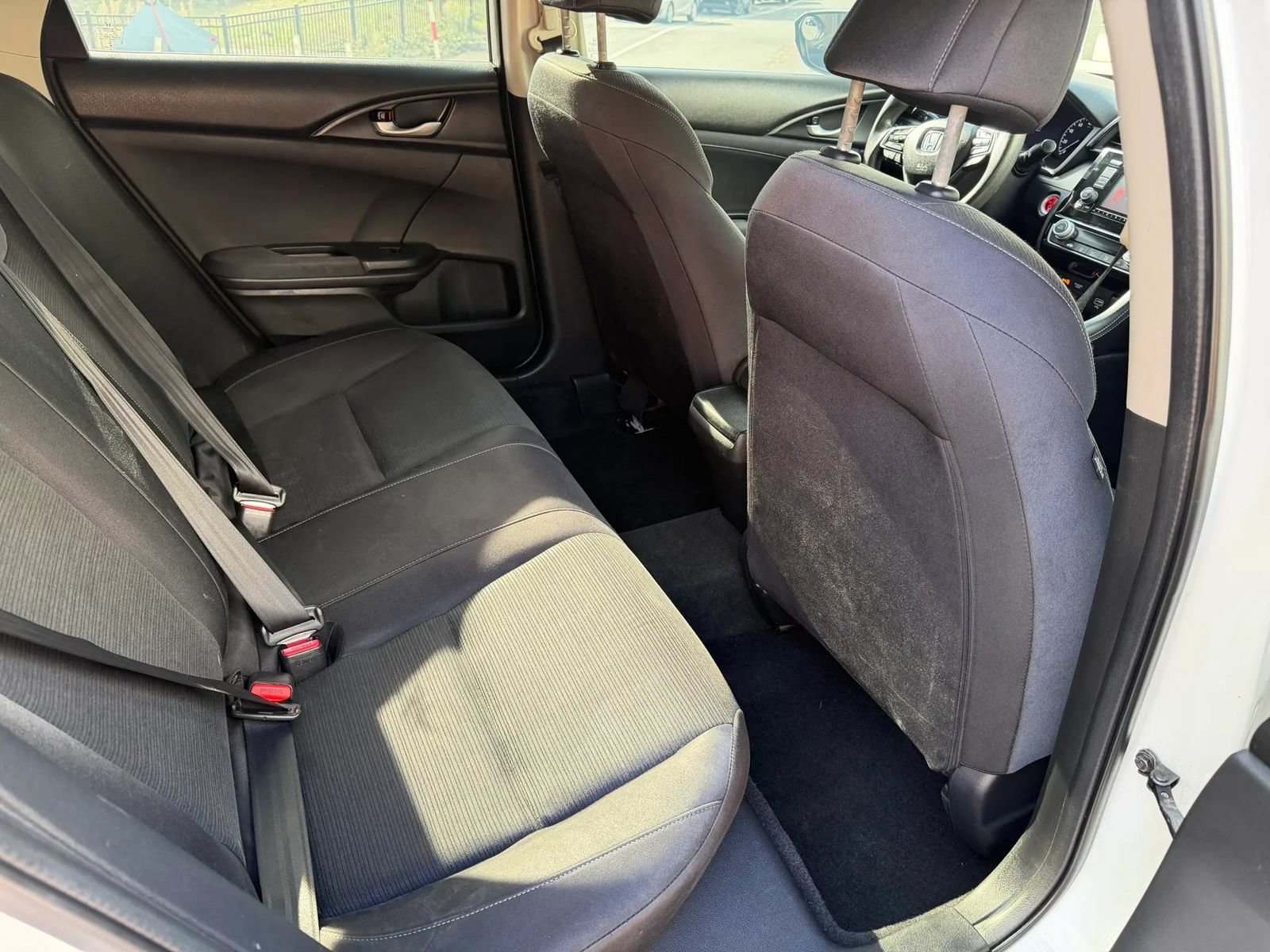 Used 2019 Honda Insight LX image 27