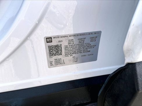 Used 2025 Chevrolet Equinox LT AWD/4WD image 33