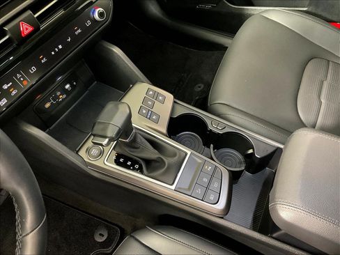 Certified 2026 Kia Sportage SX AWD/4WD image 18