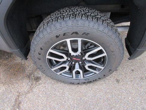 Used 2021 GMC Sierra 1500 AT4 image 14