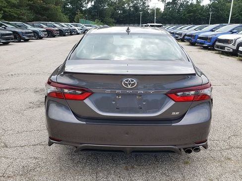 Used 2023 Toyota Camry SE w/ Audio Upgrade Package FWD image 5