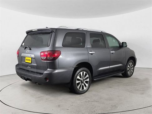 Used 2019 Toyota Sequoia Limited image 5