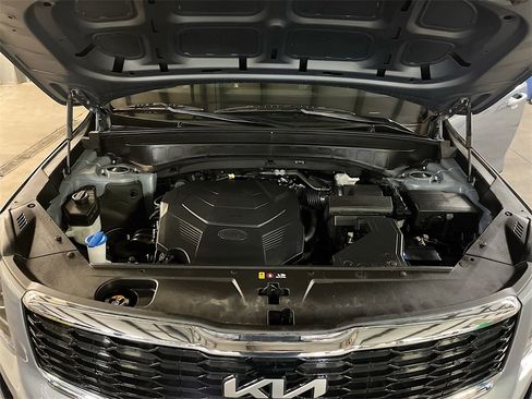 Used 2022 Kia Telluride S image 32