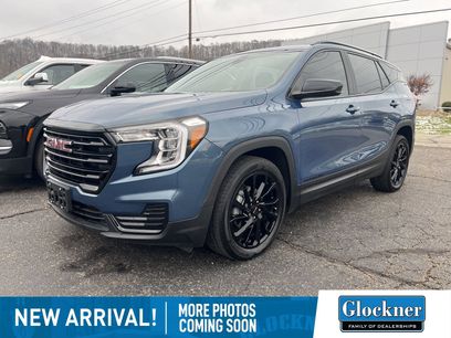 Used 2024 GMC Terrain SLE w/ Driver Convenience Package