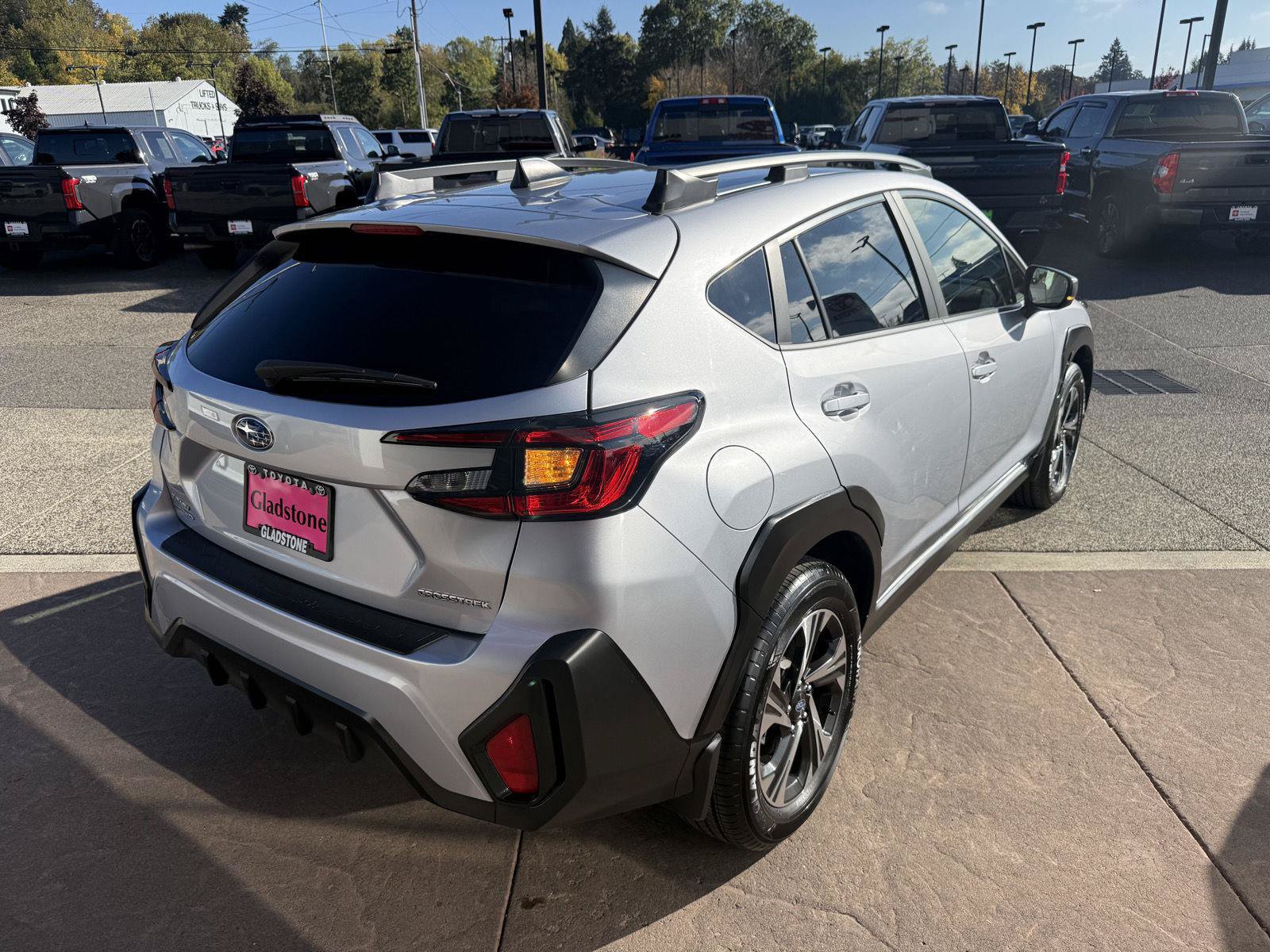 Used 2024 Subaru Crosstrek 2.0i Premium AWD/4WD image 6