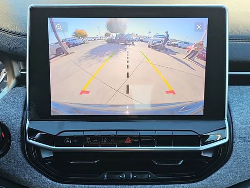 Used 2024 Jeep Compass Sport image 22