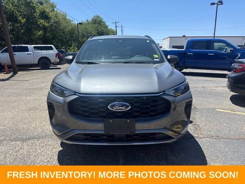 Used 2024 Ford Escape ST-Line w/ Tech Pack #1 FWD image 7