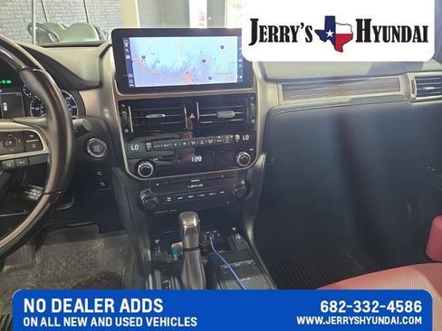Used 2022 Lexus GX 460 Premium w/ Premium Package AWD/4WD image 10
