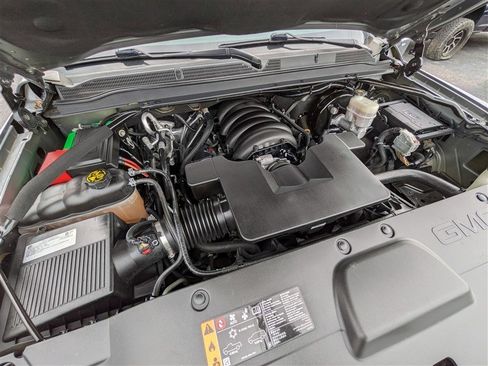 Used 2019 GMC Yukon XL Denali image 14