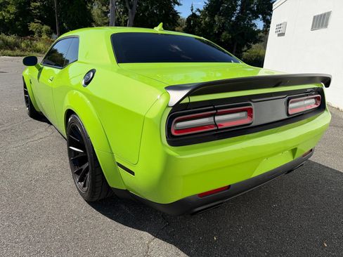 Used 2019 Dodge Challenger SRT Hellcat RWD image 8