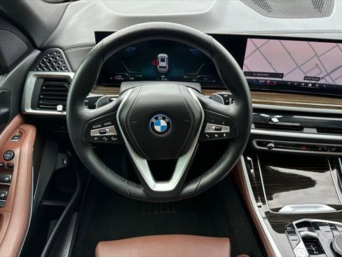 Used 2024 BMW X5 xDrive50e w/ Parking Assistance Package image 13