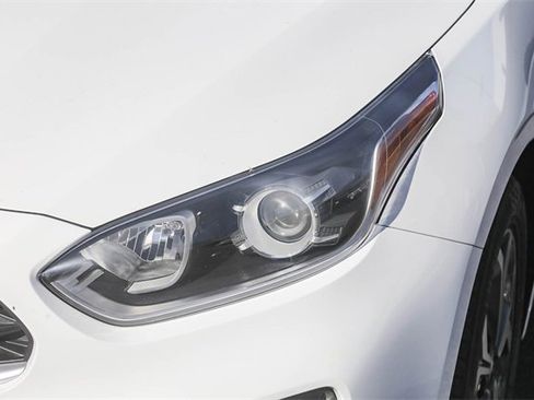 Used 2021 Kia Forte LXS image 6