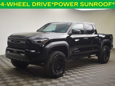 Used 2024 Toyota Tacoma TRD Off-Road w/ TRD Off Road Upgrade Package AWD/4WD image 3