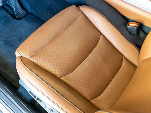 Used 2023 Genesis GV70 2.5T w/ Advanced Package image 19