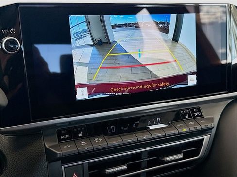 Used 2025 Toyota Camry XSE image 10