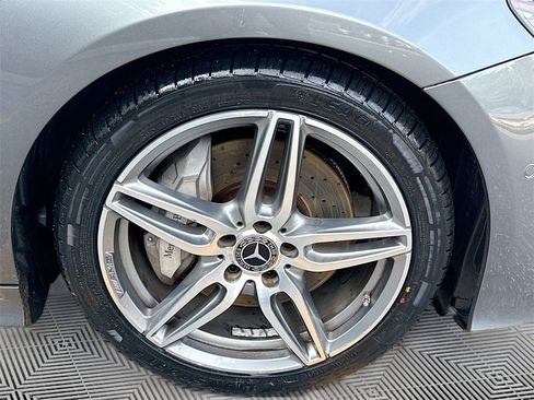 Used 2018 Mercedes-Benz E 400 4MATIC Cabriolet image 32