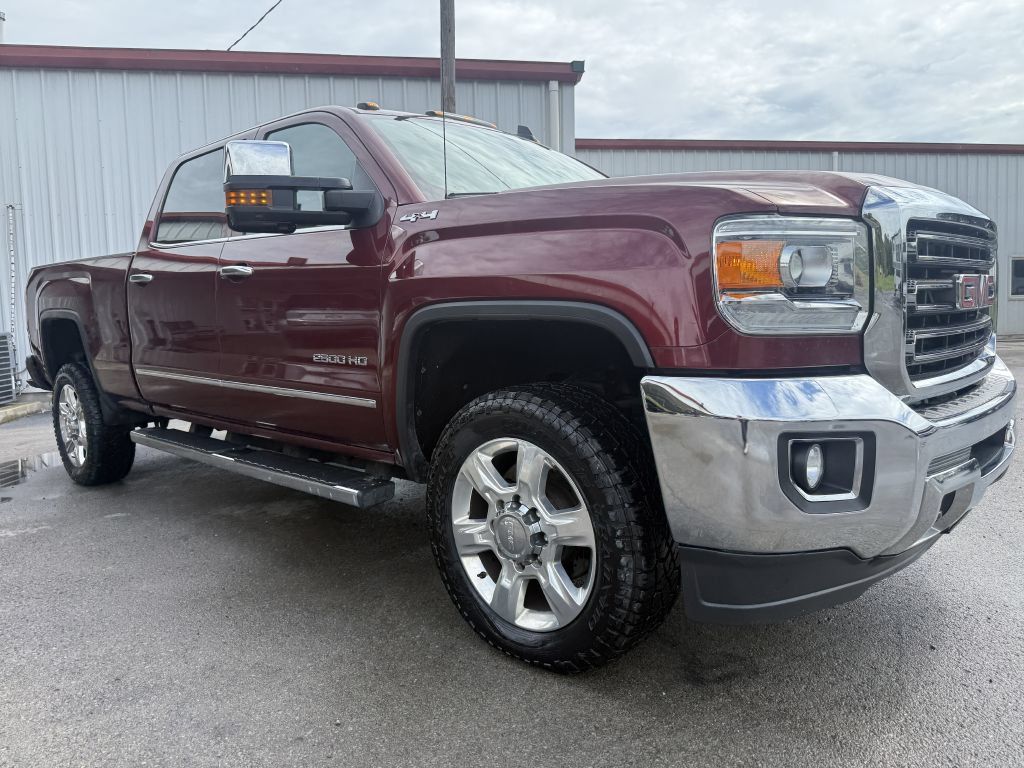 Used 2017 GMC Sierra 2500 SLT AWD/4WD image 3