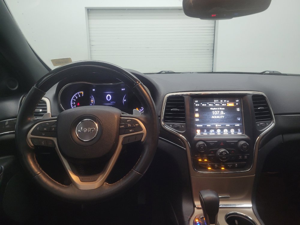 Used 2017 Jeep Grand Cherokee Overland AWD/4WD image 22