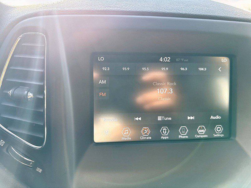 Used 2019 Jeep Compass Sport FWD image 13