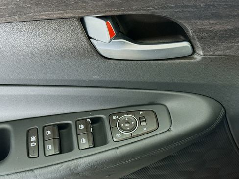 Used 2019 Hyundai Santa Fe SE image 21