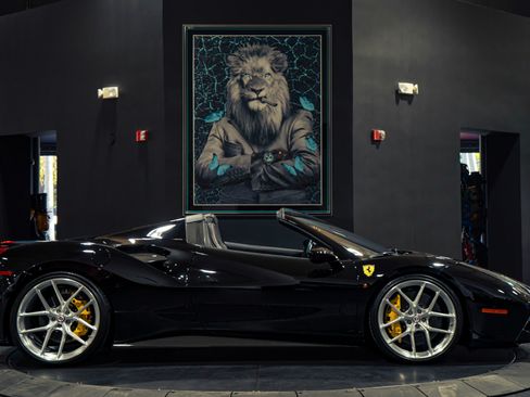 Used 2016 Ferrari 488 Spider RWD image 11