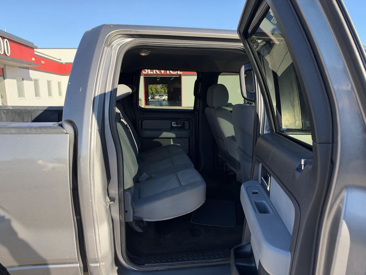 Used 2013 Ford F150 XLT w/ XLT Chrome Pkg AWD/4WD image 10