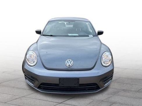 Used 2018 Volkswagen Beetle 2.0T S image 2