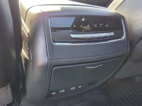 Used 2022 Cadillac Escalade Sport Platinum image 17