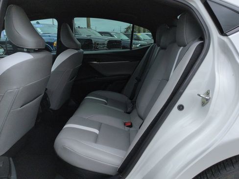 Used 2025 Toyota Camry SE w/ Convenience Package FWD image 14