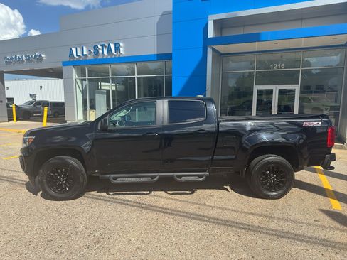 Used 2022 Chevrolet Colorado Z71 w/ Trail Boss Package AWD/4WD image 6
