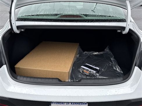 New 2026 Hyundai Elantra Blue image 18