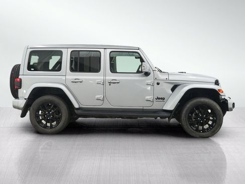 Used 2023 Jeep Wrangler Unlimited Sahara AWD/4WD image 6