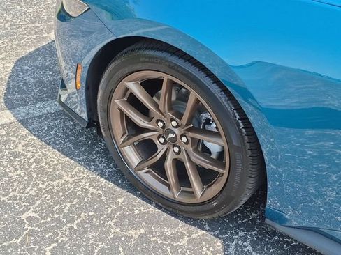 Used 2026 Ford Mustang Coupe RWD image 18