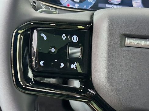 Used 2025 Land Rover Range Rover Evoque Dynamic SE image 10