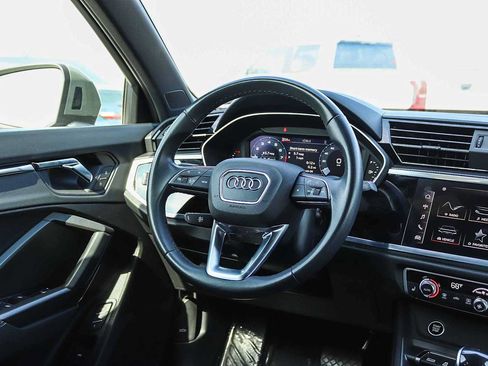 Used 2023 Audi Q3 2.0T Premium w/ Black Optic Sport Package AWD/4WD image 21